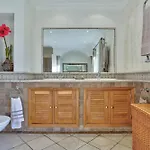 Villa Casa Marta - Great 3 Bedroom With Sea Views! Estômbar