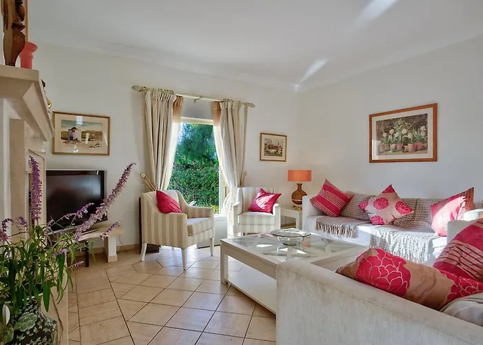 Casa Marta - Great 3 Bedroom With Sea Views! Villa Estômbar