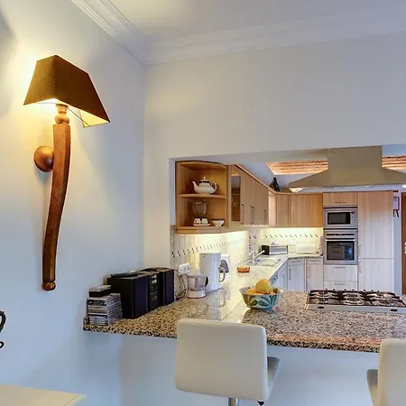 Casa Marta - Great 3 Bedroom With Sea Views! Villa Estômbar