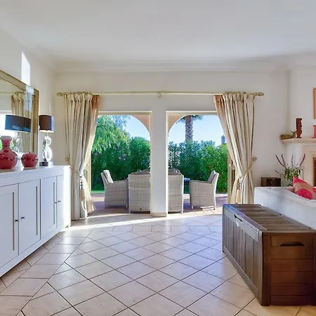 Casa Marta - Great 3 Bedroom With Sea Views! Estômbar